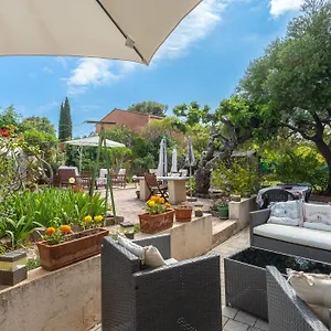 clos-victor.fr-provencehotel.com/