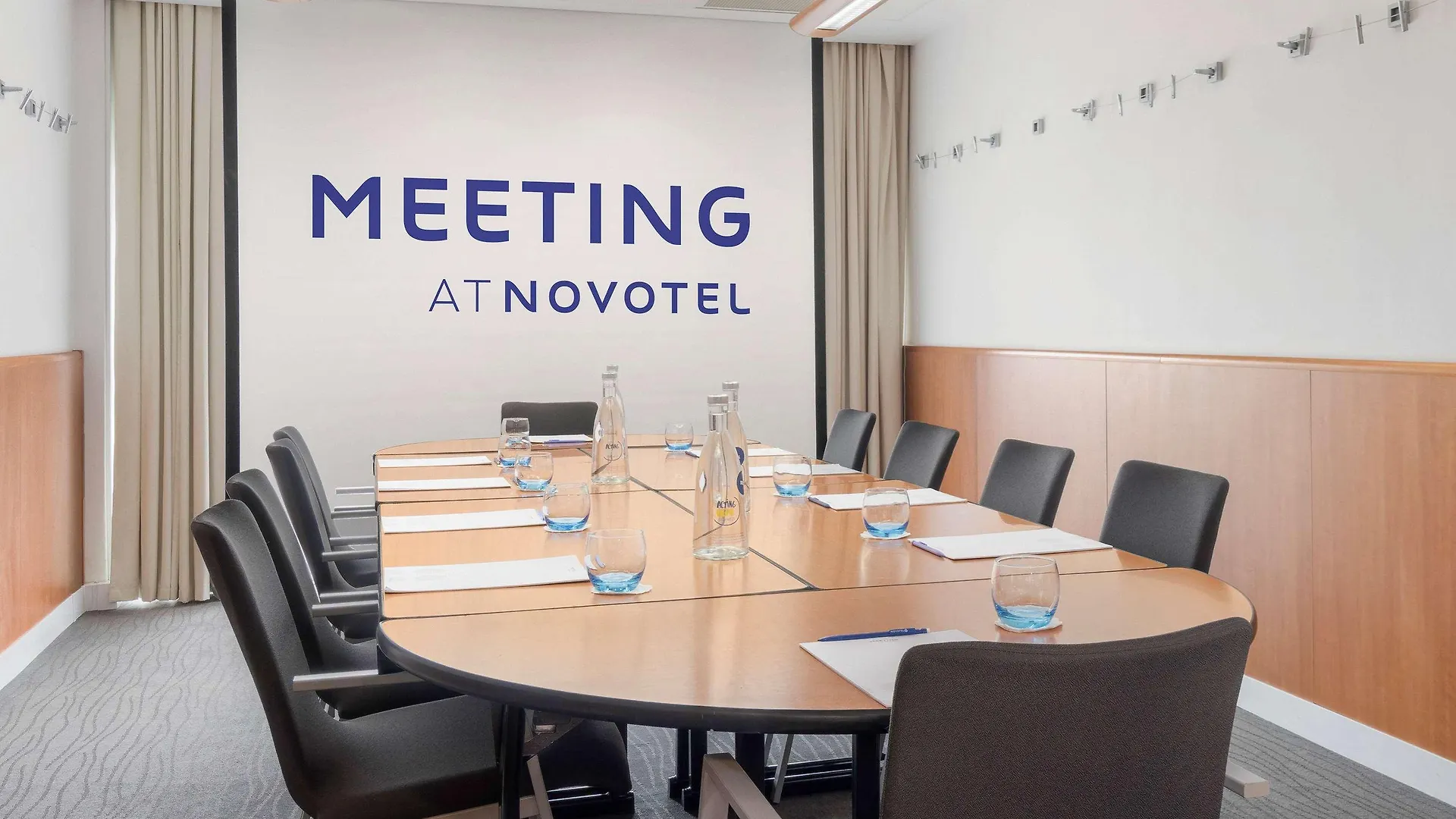 **** Otel Novotel London Excel Birleşik Krallık
