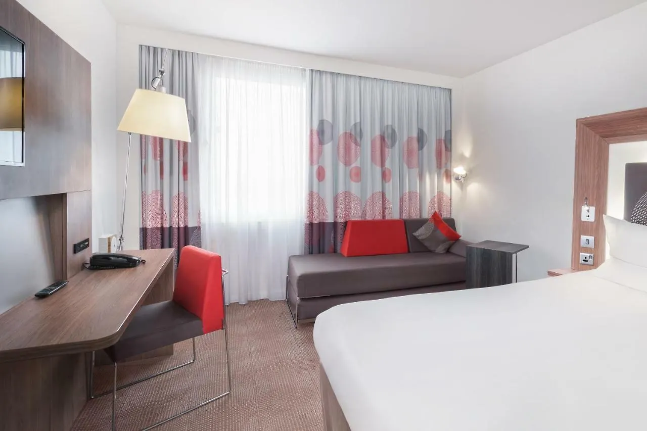 Novotel London Excel 4*,  Birleşik Krallık